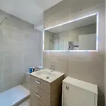 New Royal Mile Residence Quiet Spacious And Comfortable Flat With Large Balcony And Great Views Top Floor No Lift