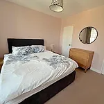 New Royal Mile Residence Quiet Spacious And Comfortable Flat With Large Balcony And Great Views Top Floor No Lift